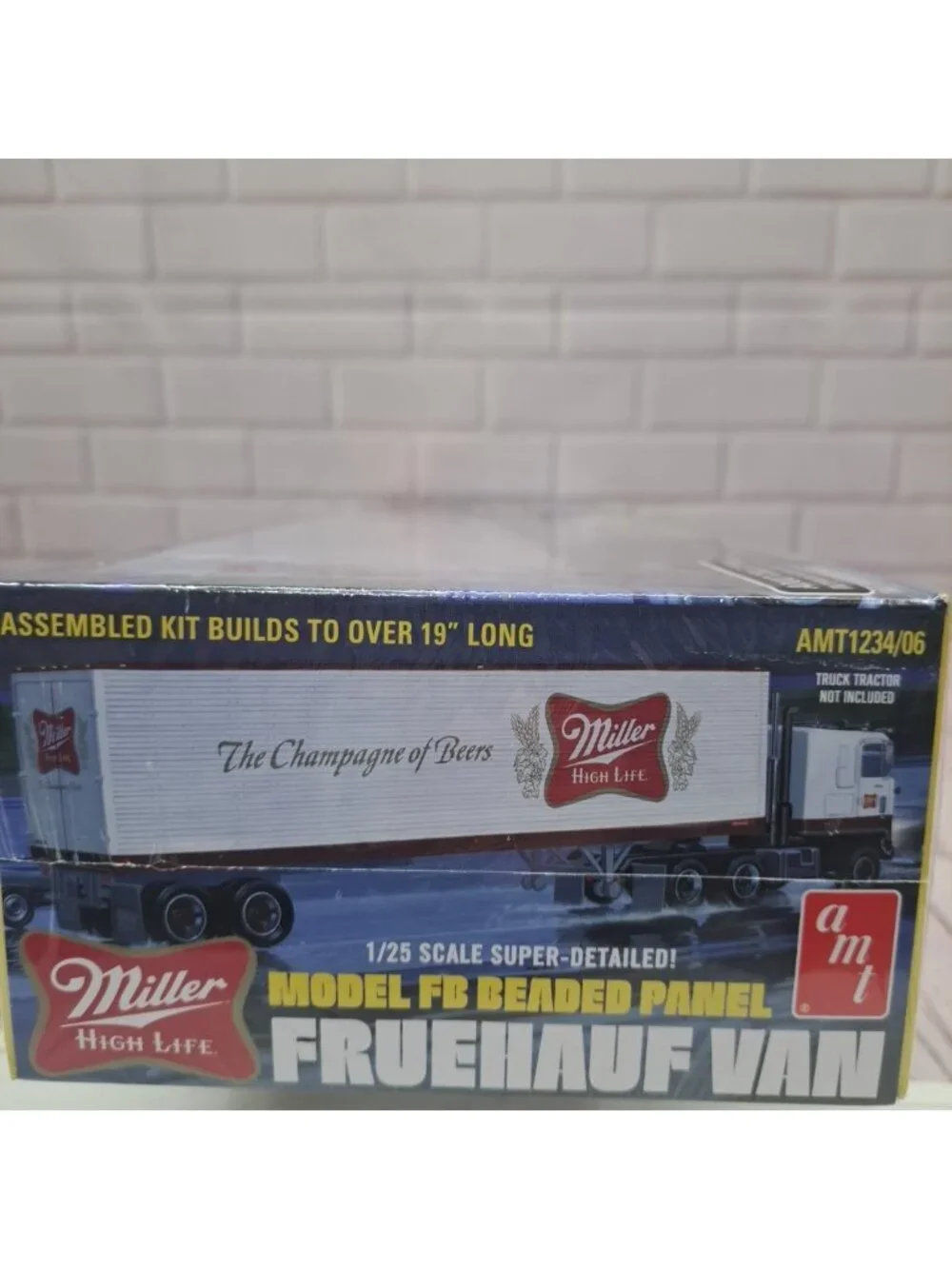 AMT FB Beaded Panel Fruehauf Van Miller High Life Trailer 1:25 Model Kit NIB 19